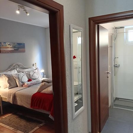 Apartments Sven-Marino Porec Esterno foto
