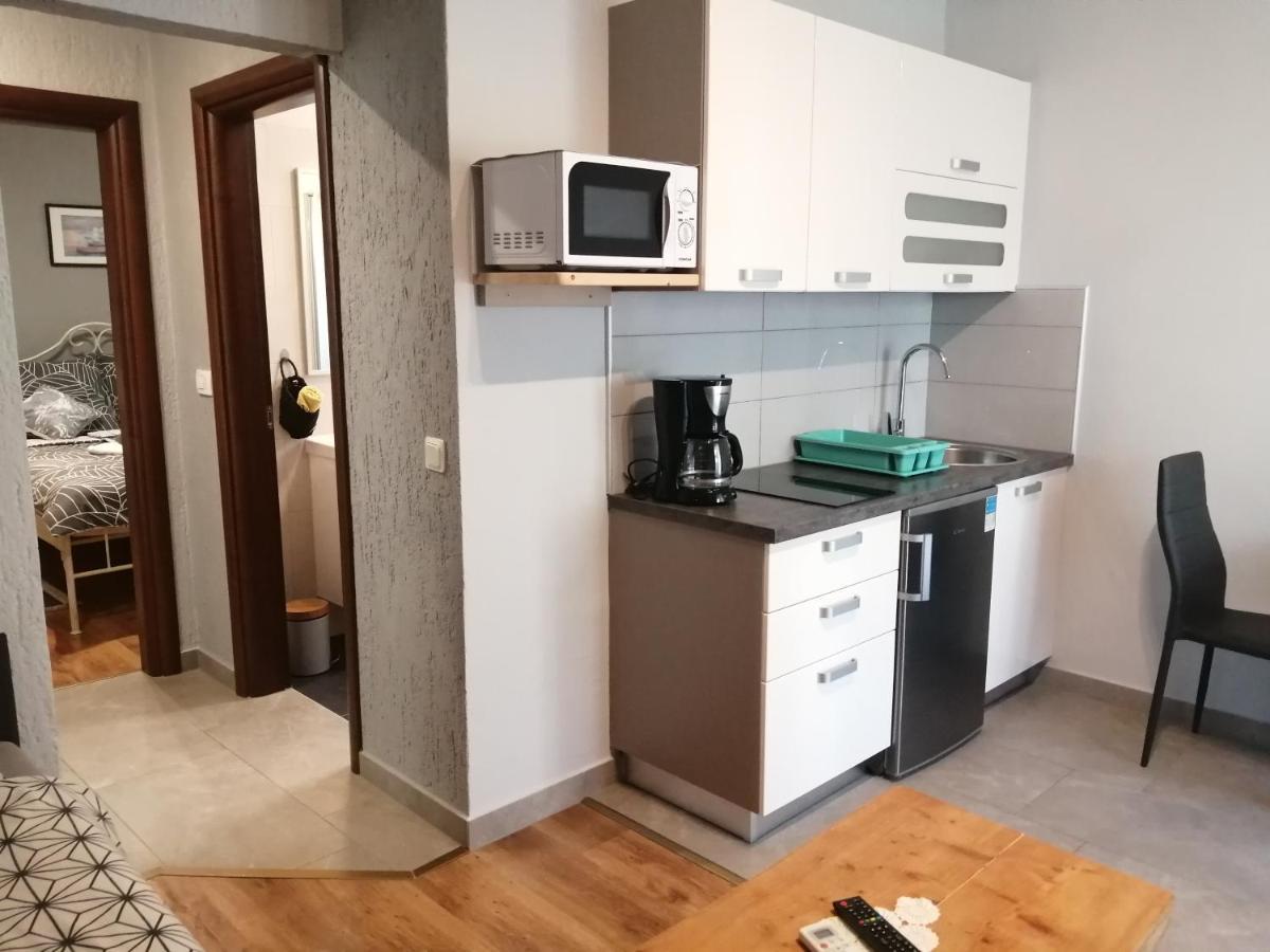 Apartments Sven-Marino Porec Esterno foto