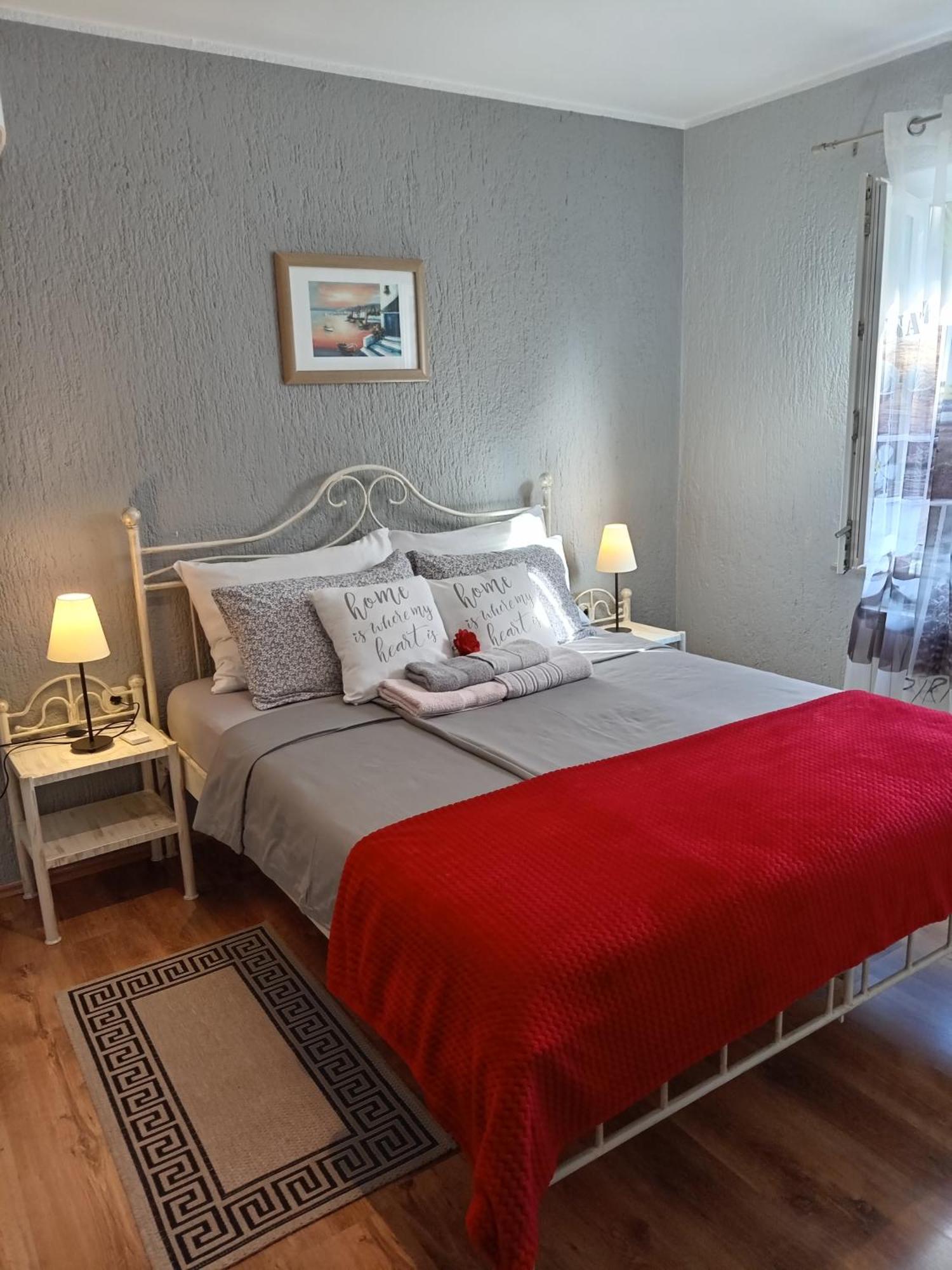 Apartments Sven-Marino Porec Esterno foto