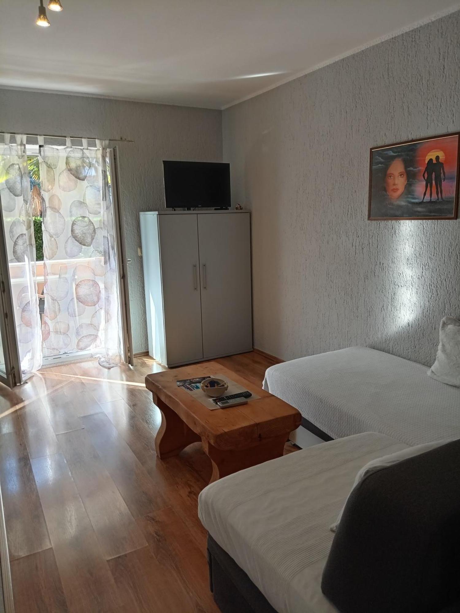 Apartments Sven-Marino Porec Esterno foto